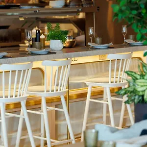 Ontario hotels &amp; apartments, all accommodations in Ontario